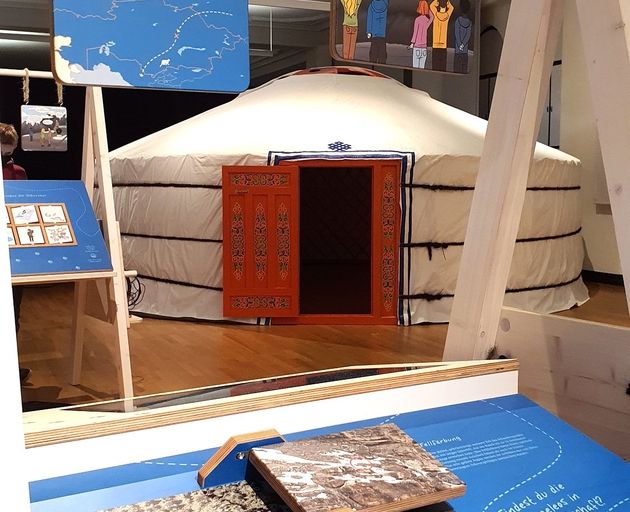 Ausstellung Schneeleo