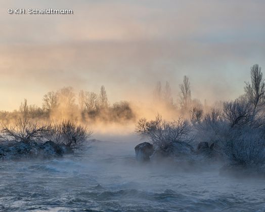 Landschaft mit Frost überzogen