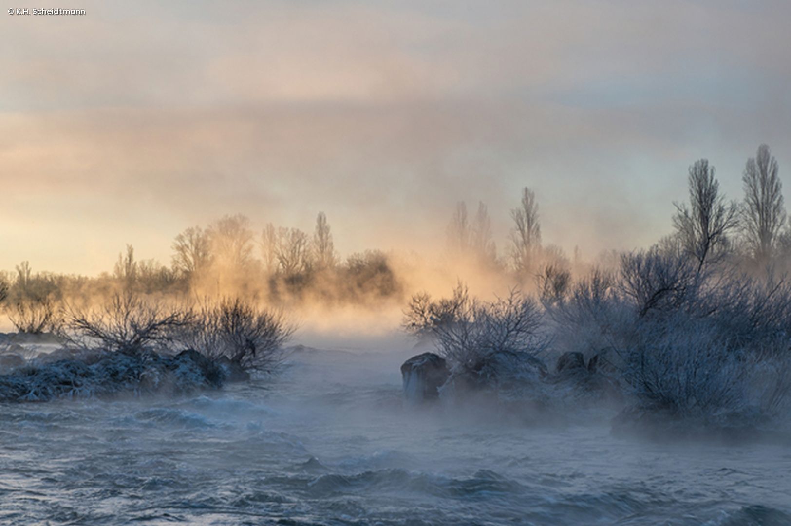 Landschaft mit Frost überzogen