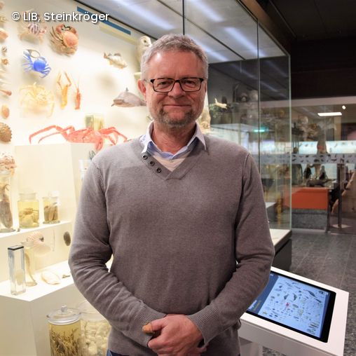 Bernhard Misof im Museum der Natur Hamburg